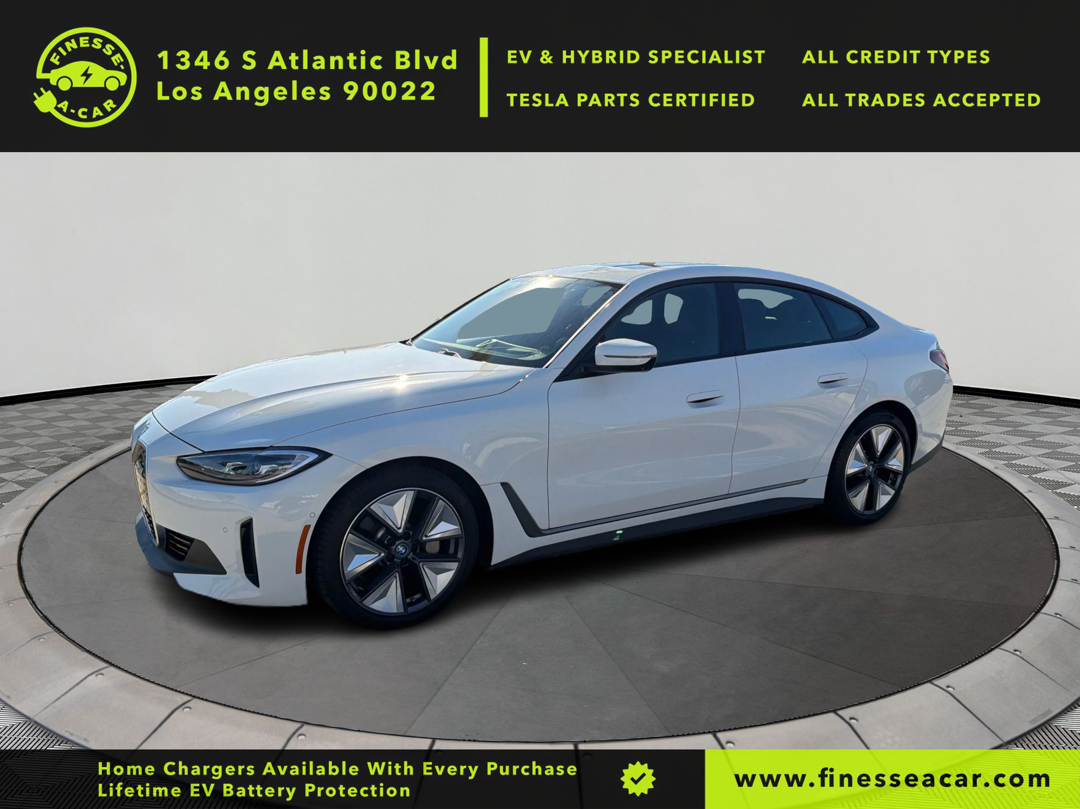 2023 BMW i4 40's photo