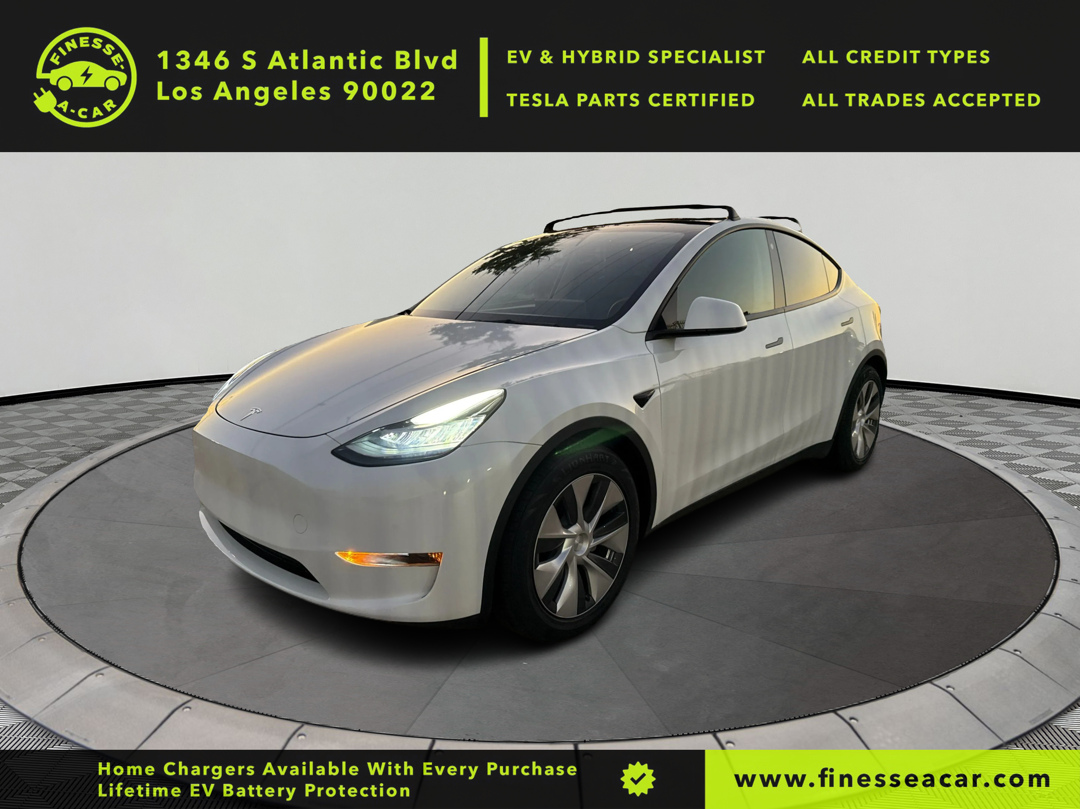 2022 Tesla Model Y Long Range's photo