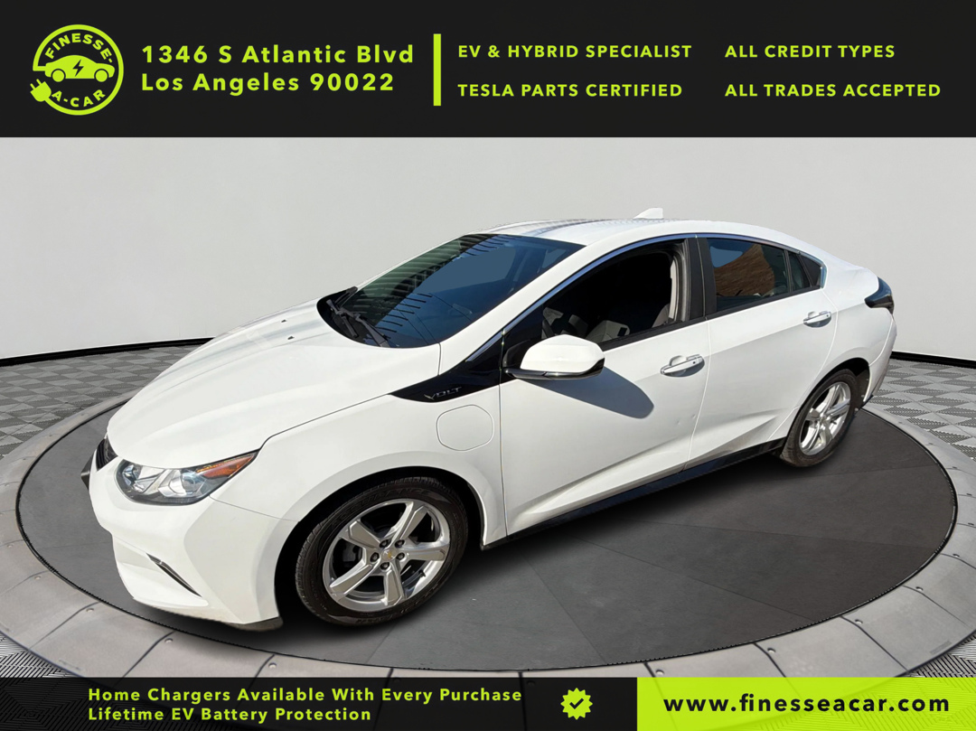 2017 Chevrolet Volt LT's photo