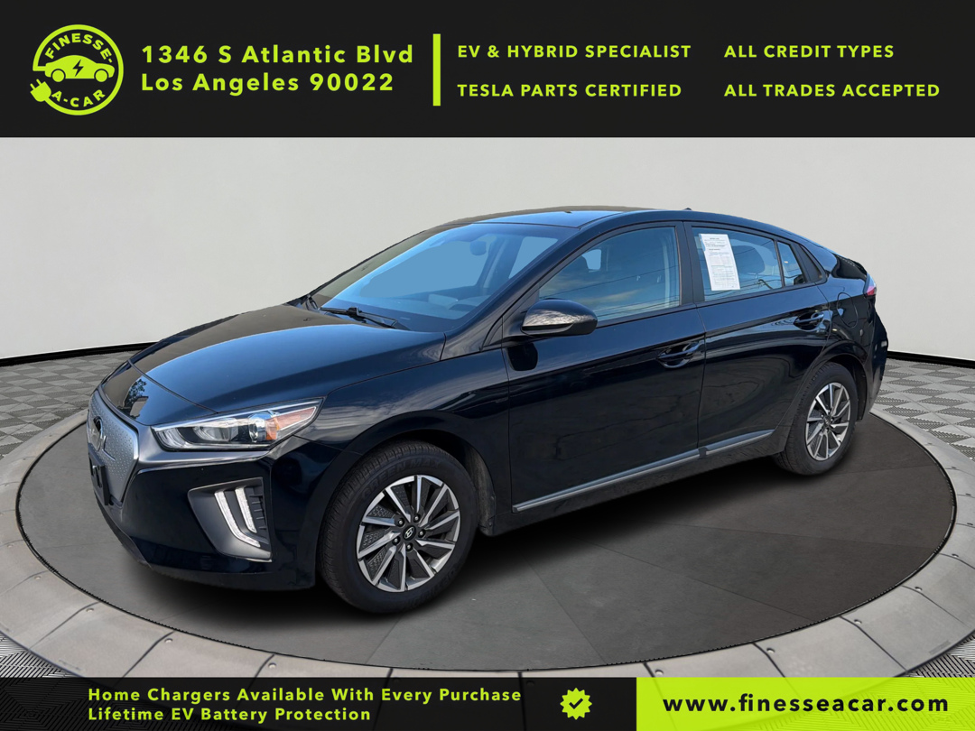 2021 Hyundai IONIQ SE's photo