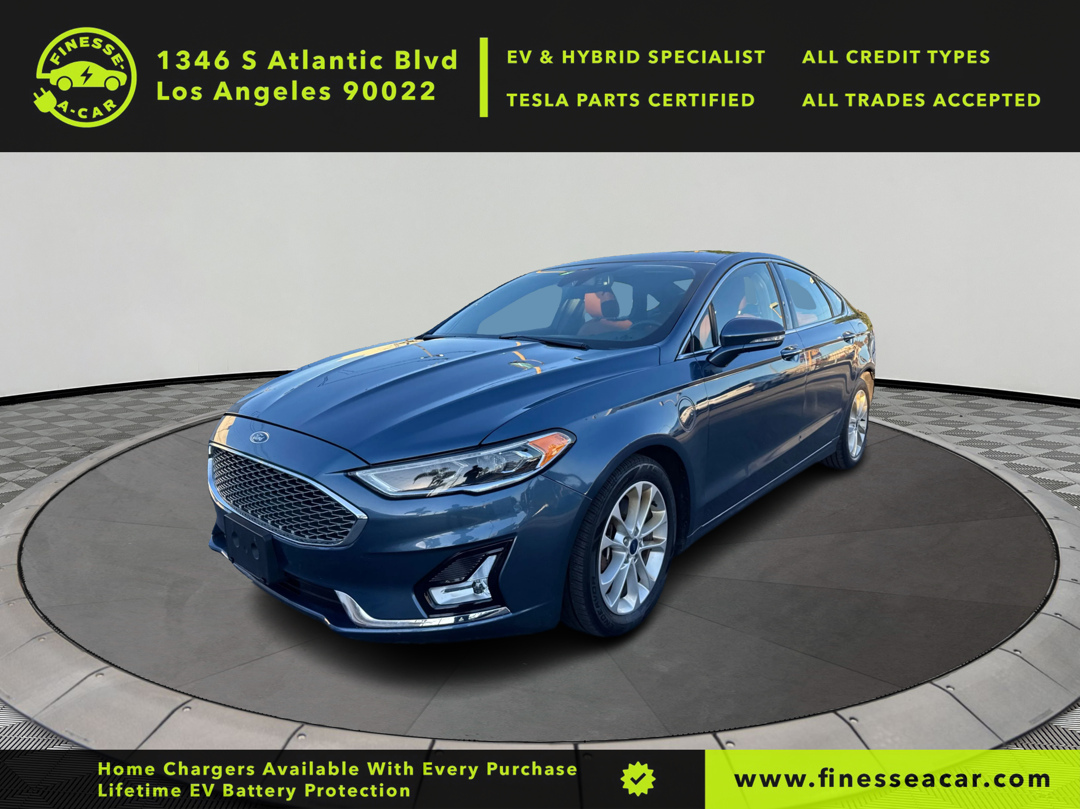 2019 Ford Fusion Energi Titanium's photo