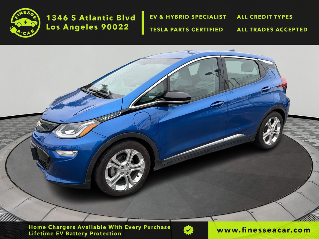 2017 Chevrolet Bolt EV LT's photo