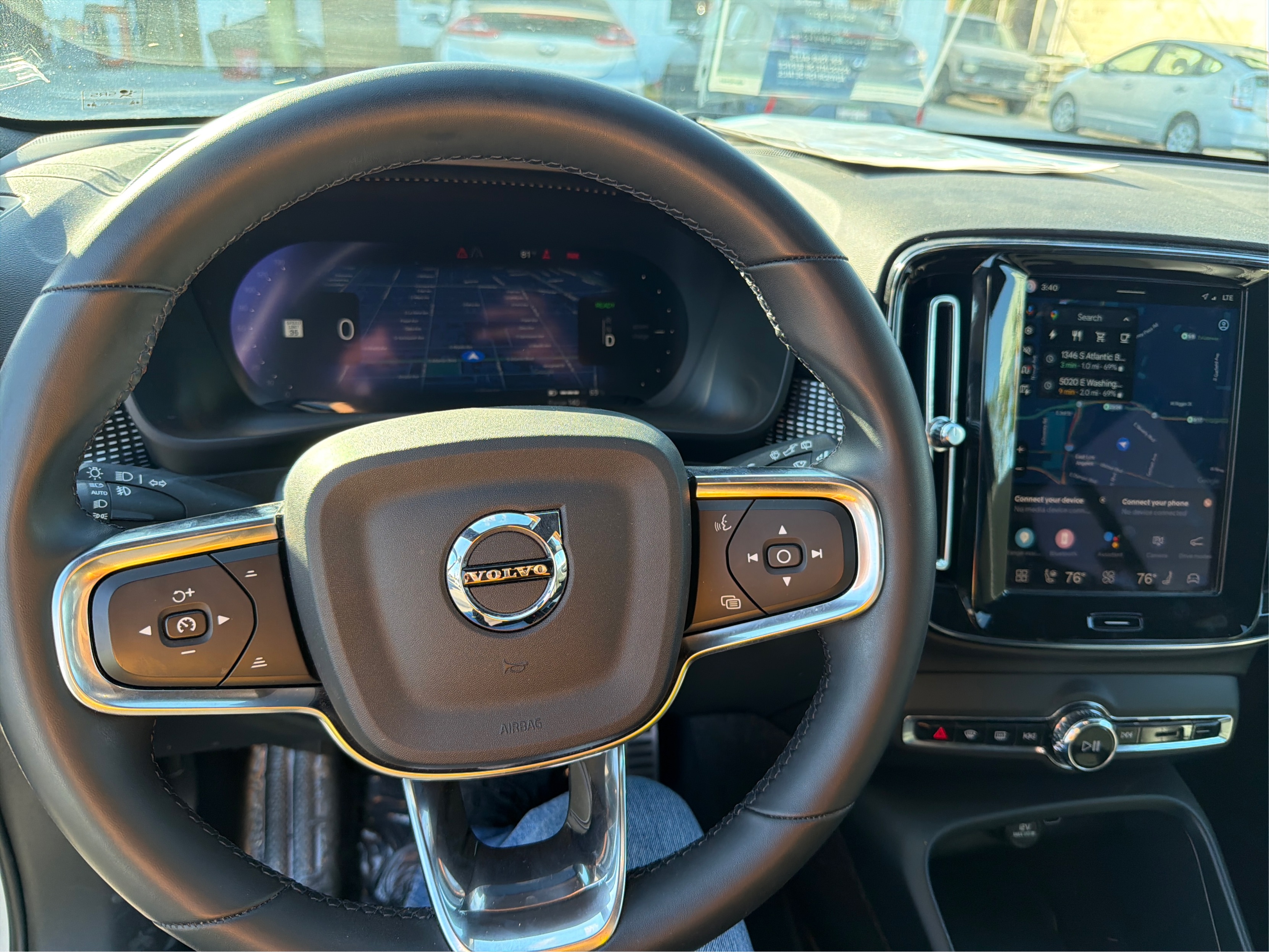 2022 Volvo XC40 Ultimate - Photo 17