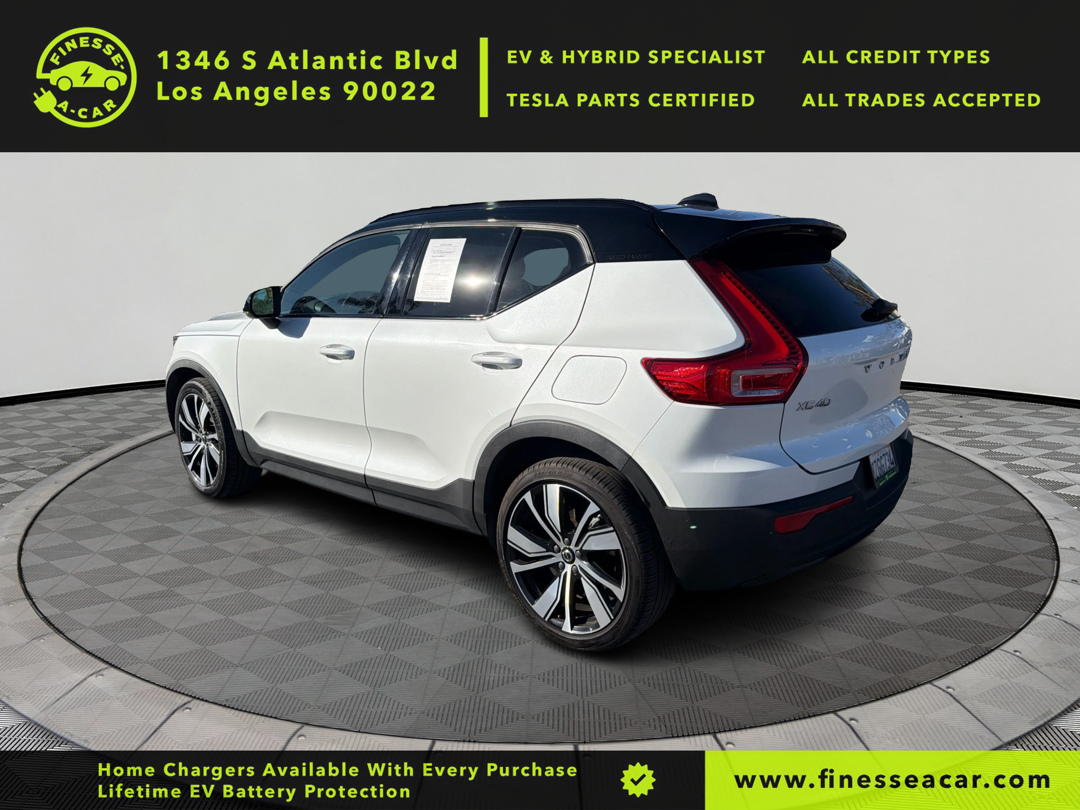 2022 Volvo XC40 Ultimate - Photo 7