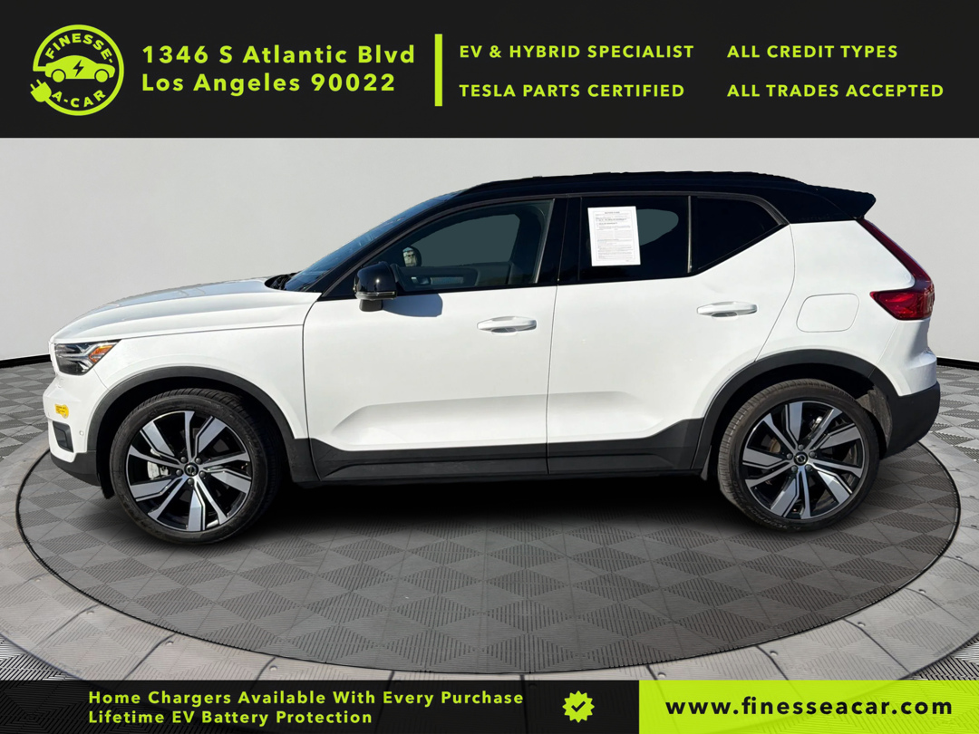2022 Volvo XC40 Ultimate - Photo 8