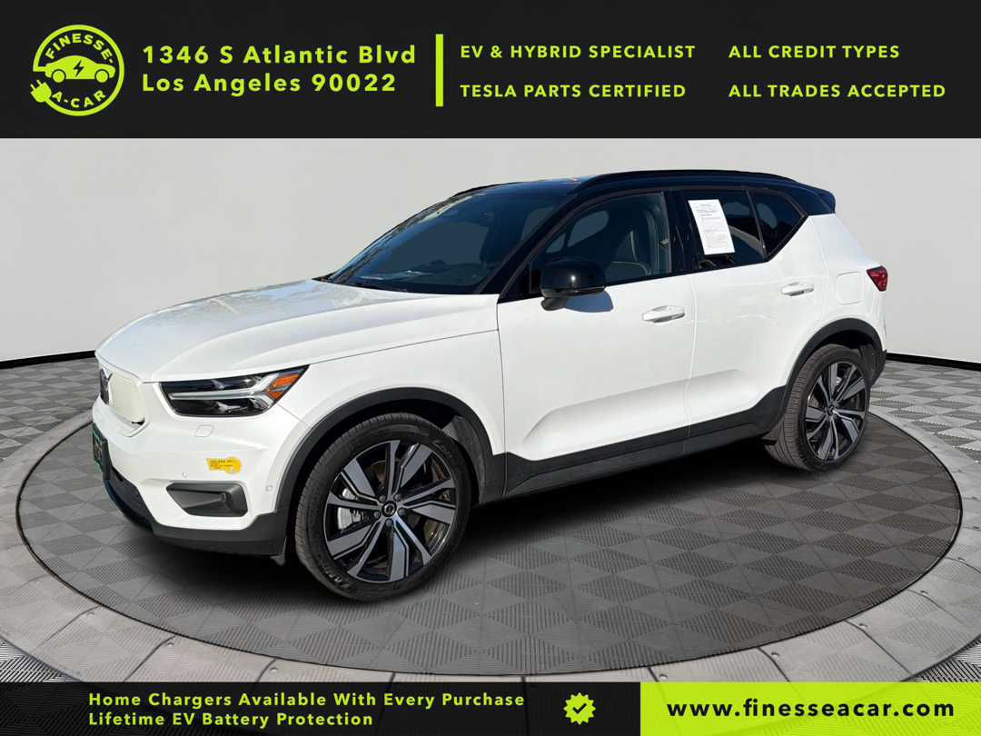 2022 Volvo XC40 Ultimate