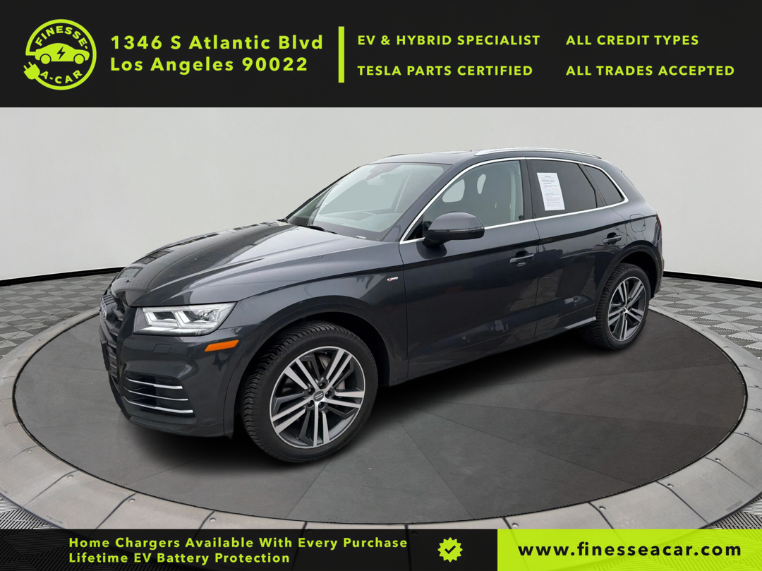 2020 Audi Q5 55 e quattro S tronic Premium Plus's photo