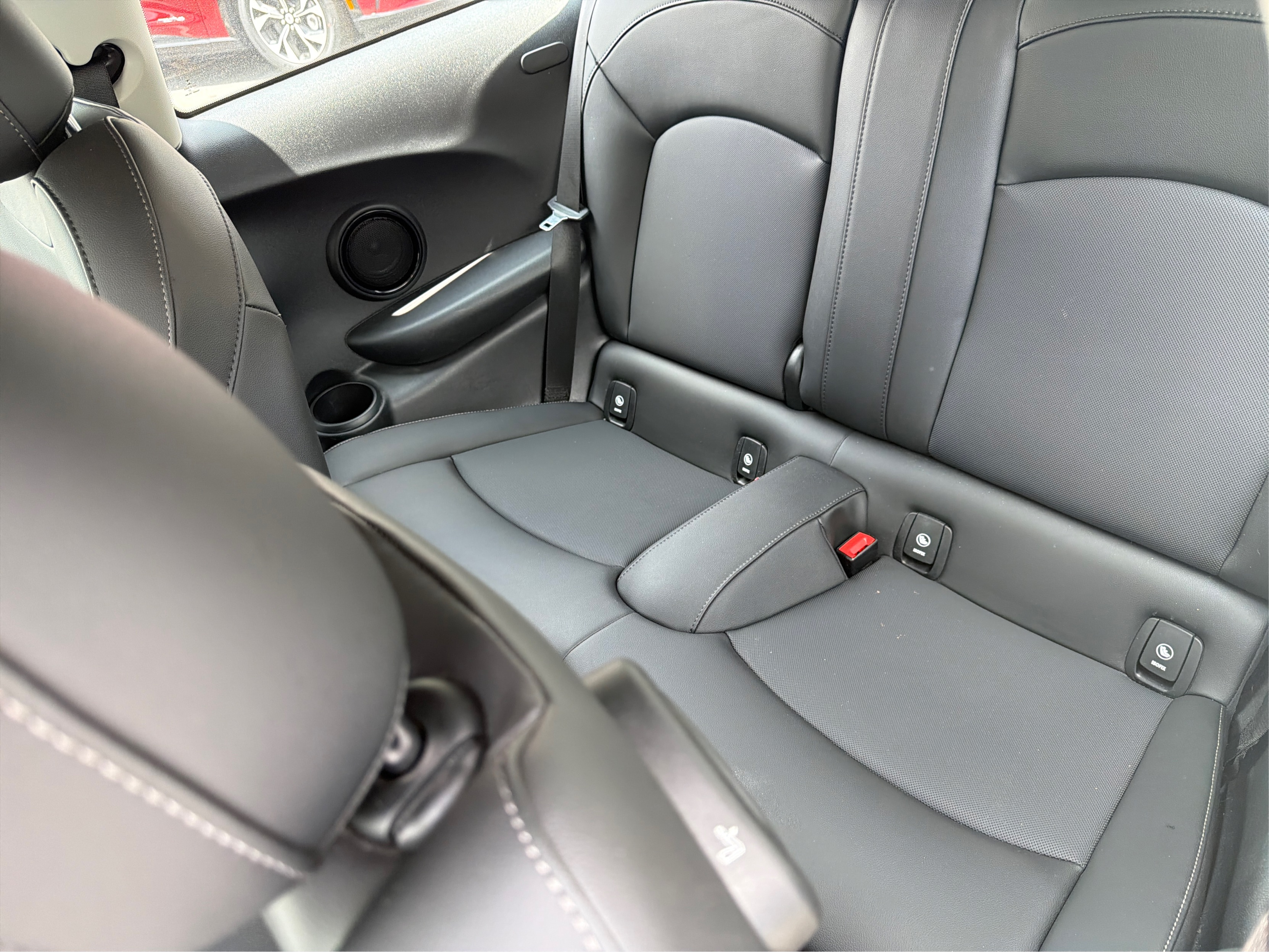 2022 MINI Hardtop 2 Door SE - Photo 10