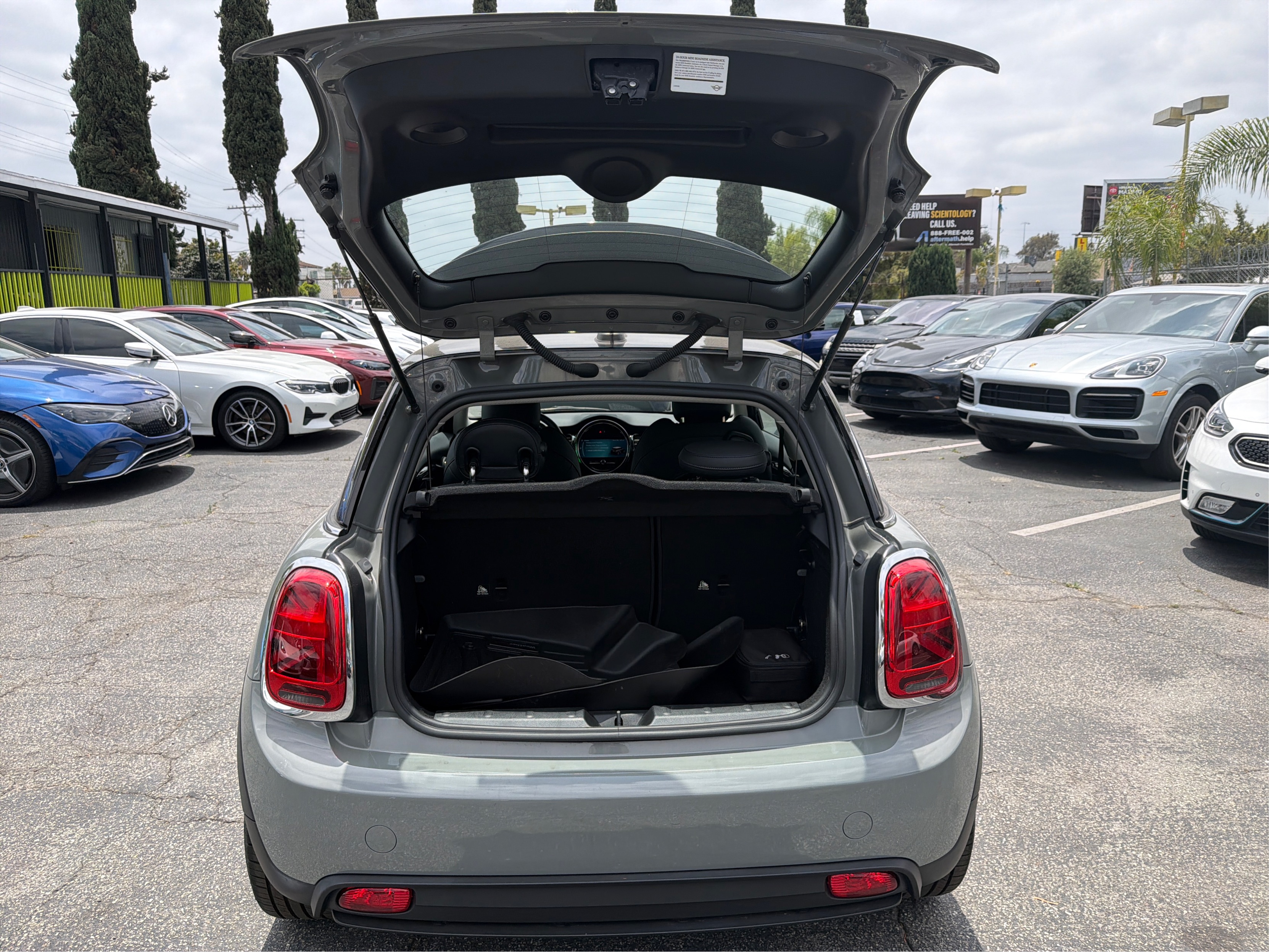 2022 MINI Hardtop 2 Door SE - Photo 13