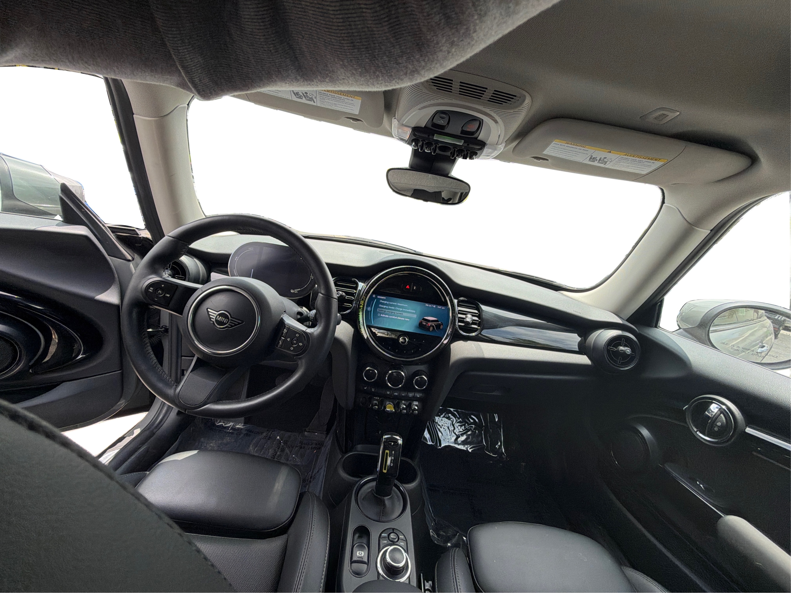 2022 MINI Hardtop 2 Door SE - Photo 22