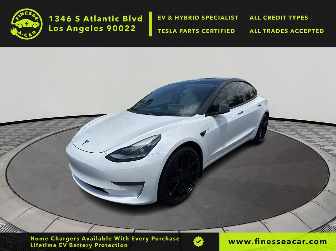 2021 Tesla Model 3 Standard Range Plus's photo