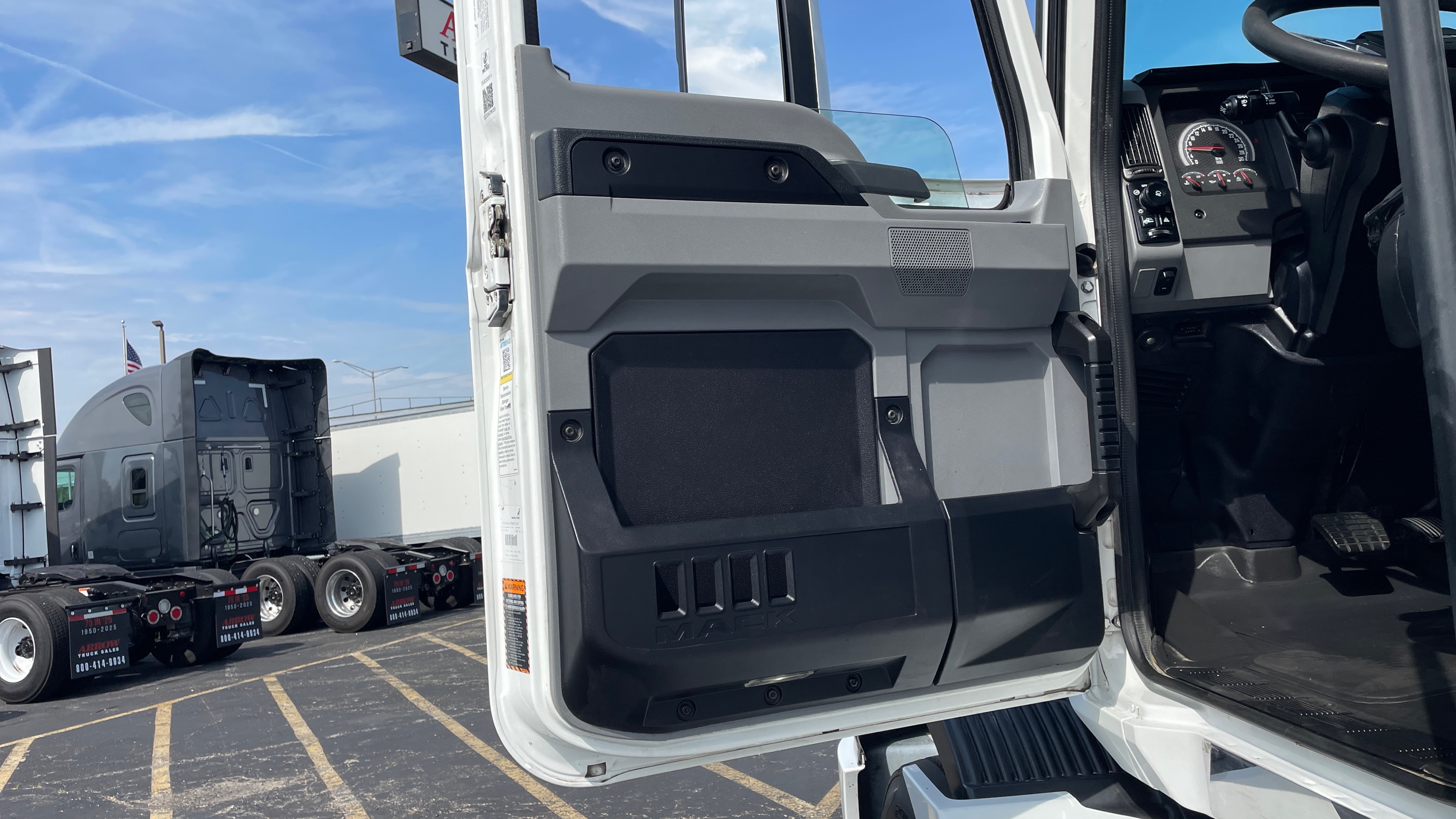 2023 Mack - image 47