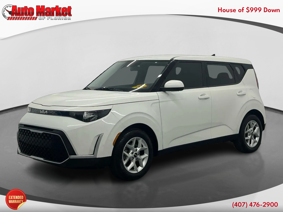 2023 Kia Soul LX's photo
