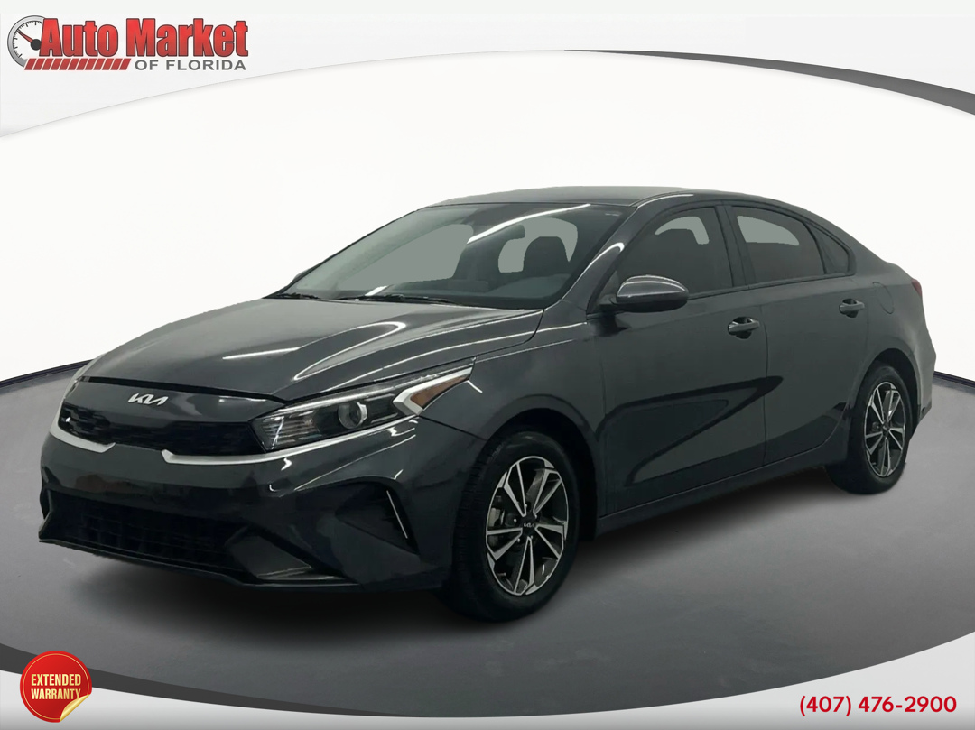 2024 Kia Forte LXS AT's photo