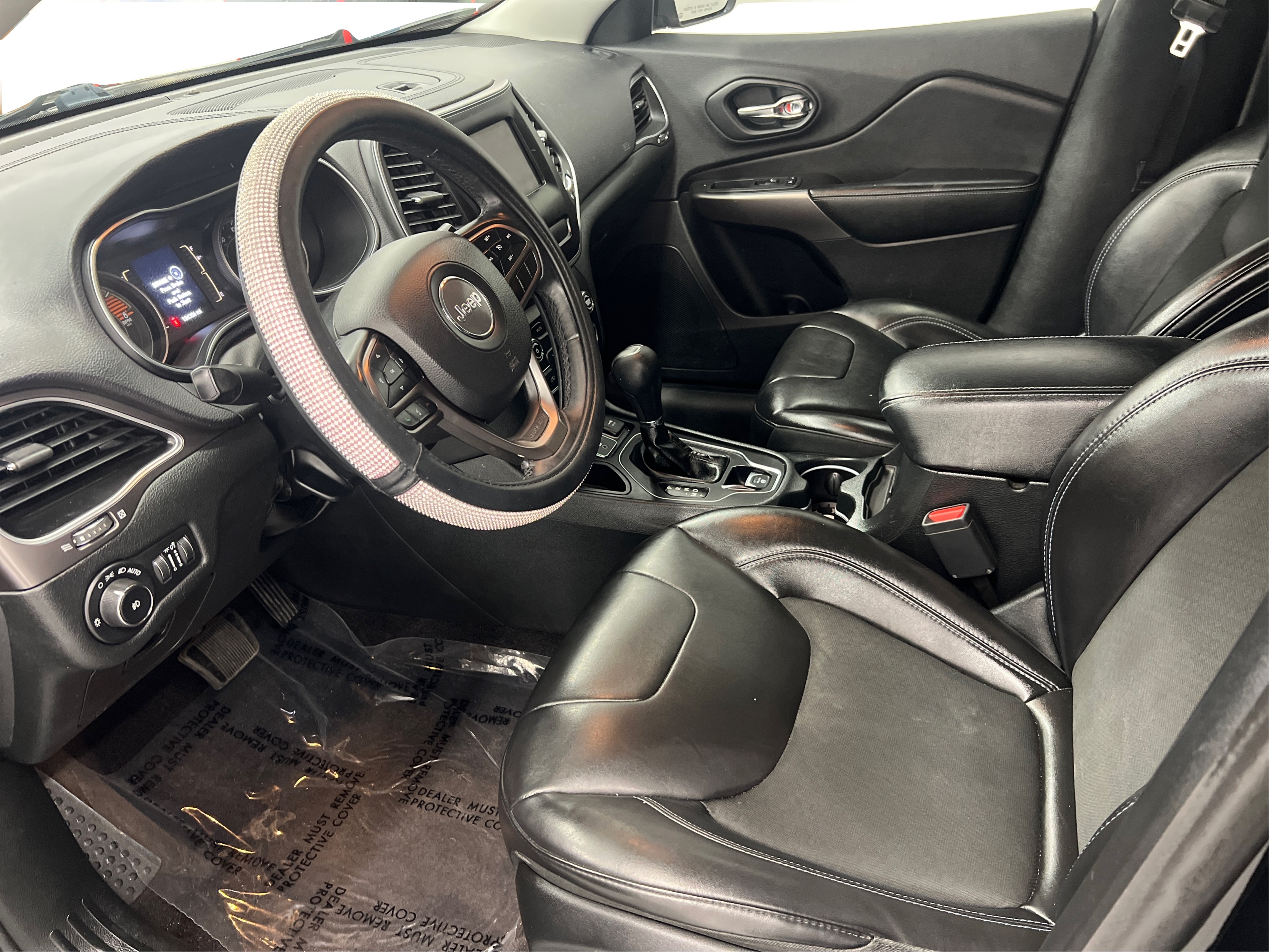 2019 Jeep Cherokee Latitude Plus - Photo 9