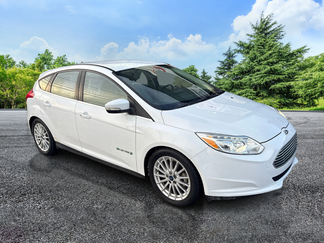 White 2015 Ford Focus Electric Hatchback Front-Wheel Drive Automatic
