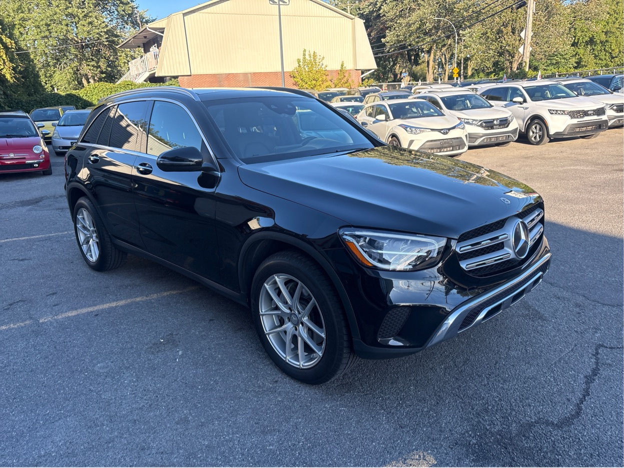2020 Mercedes-Benz GLC-300 | AWD | NAVI | Camera | Cuir | $85 par semaine | Toit Ouvrant | Mags