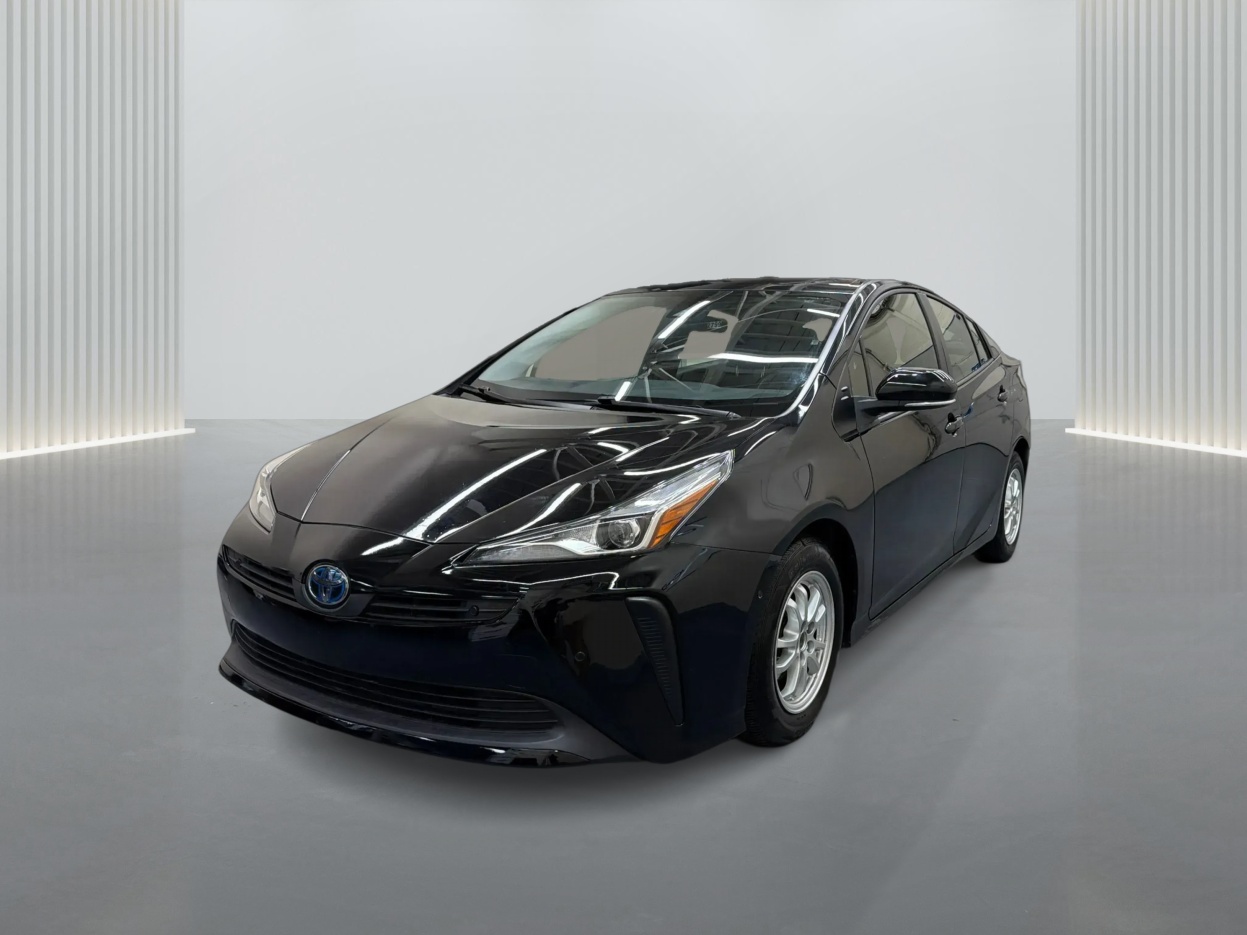 2022 Toyota Prius LE