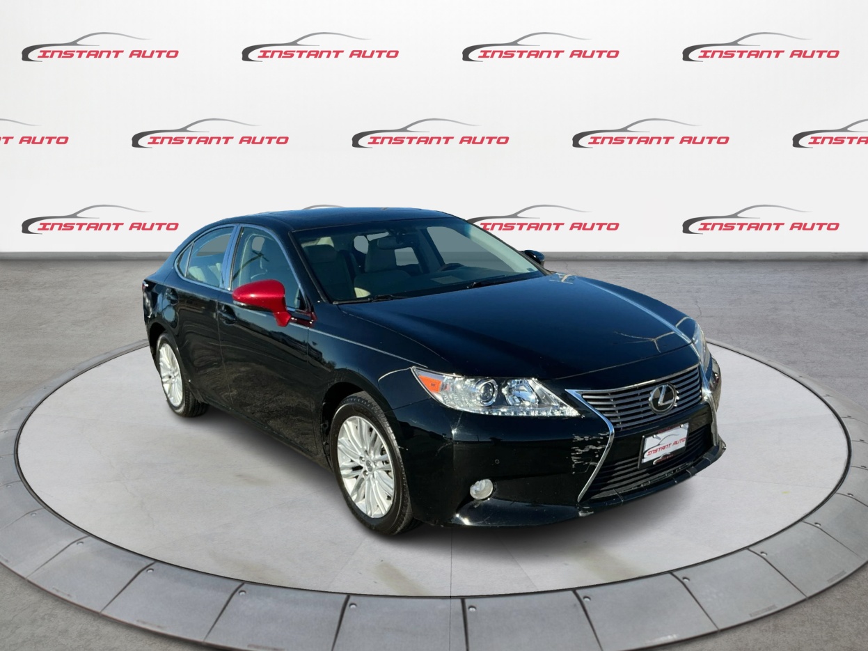 2013 Lexus ES Base's photo