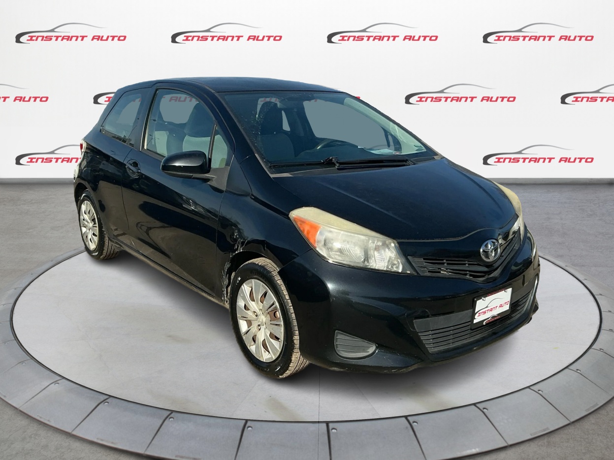 2012 Toyota Yaris LE