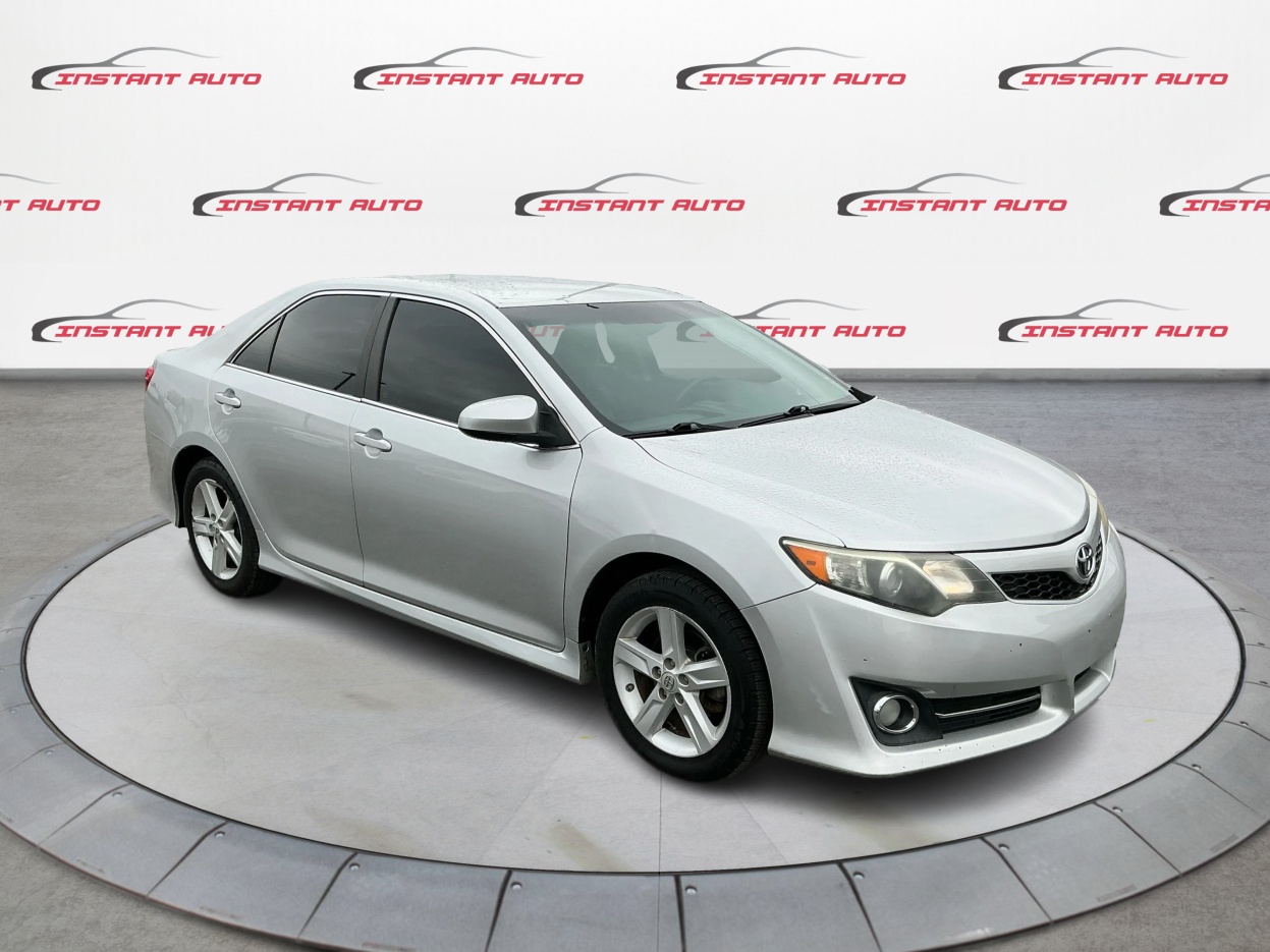 2014 Toyota Camry SE