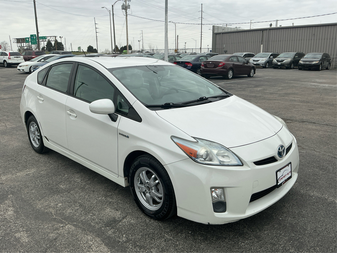 2010 Toyota Prius III