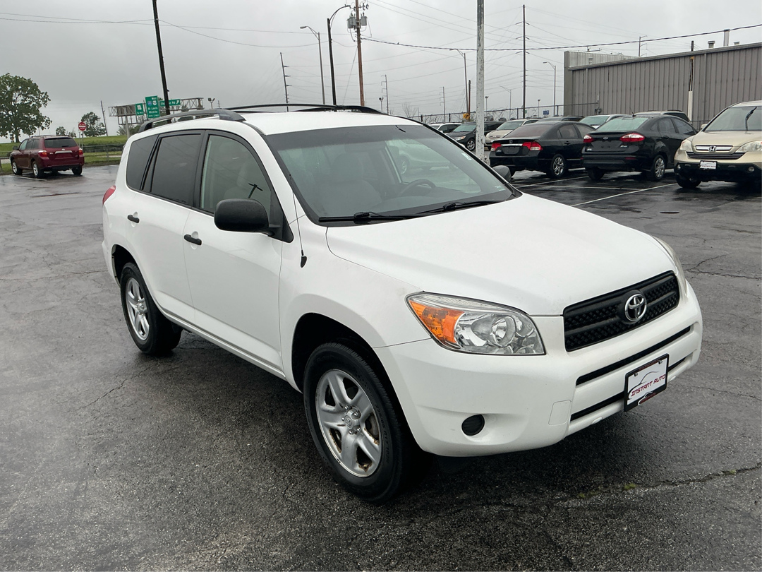 2007 Toyota RAV4's photo