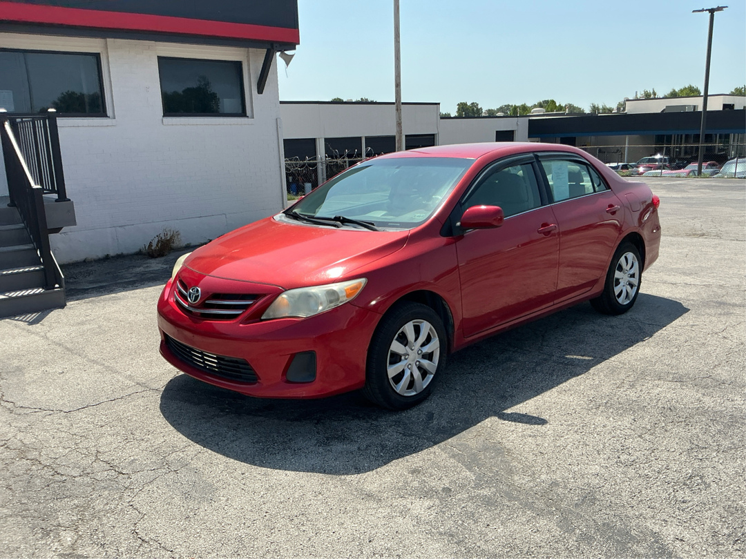 2013 Toyota Corolla LE - Photo 8