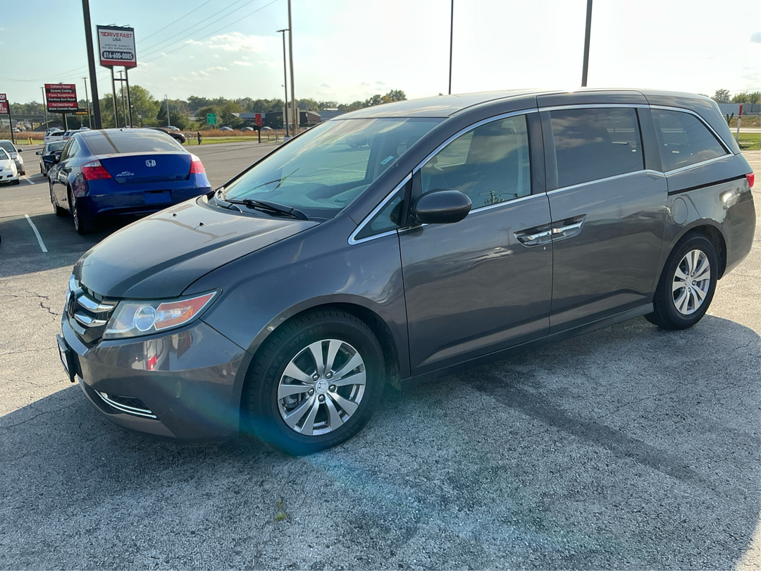 2016 Honda Odyssey SE - Photo 8