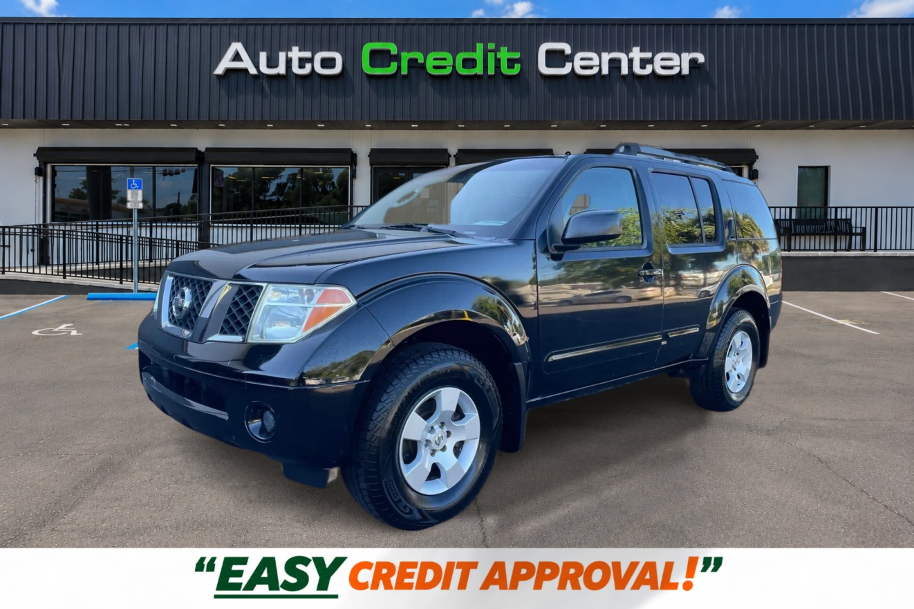 2005 Nissan Pathfinder XE