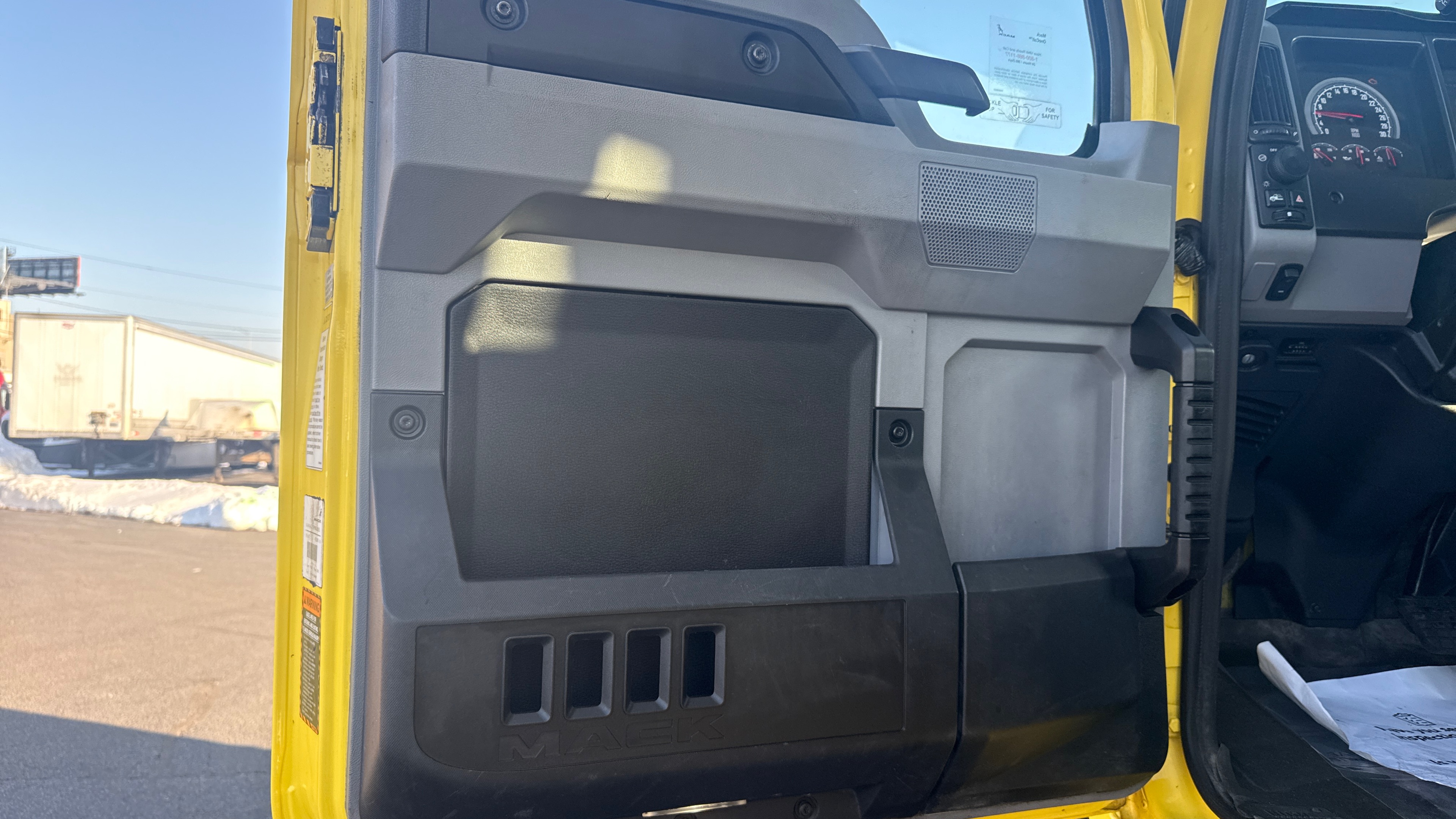 2023 Mack - image 107