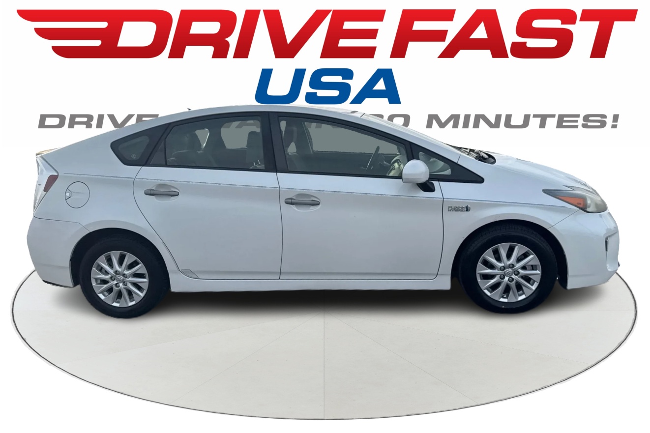 2013 Toyota Prius Plug-In Advanced's photo