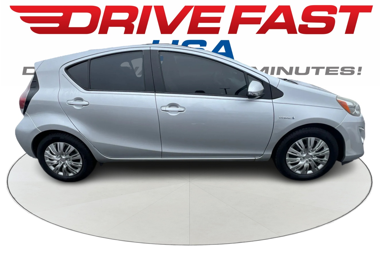 2015 Toyota Prius c One's photo