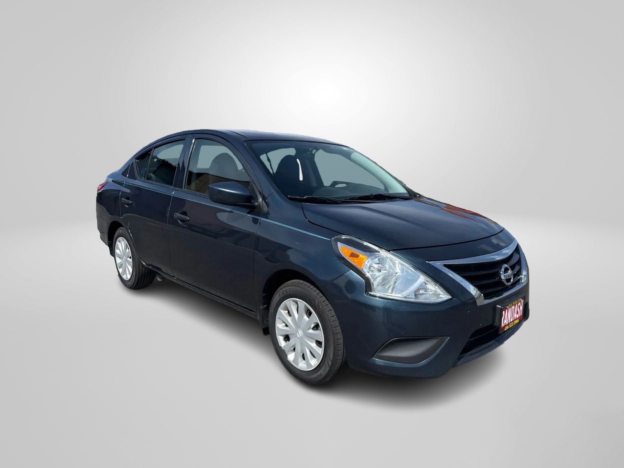 2017 Nissan Versa Sedan S Plus