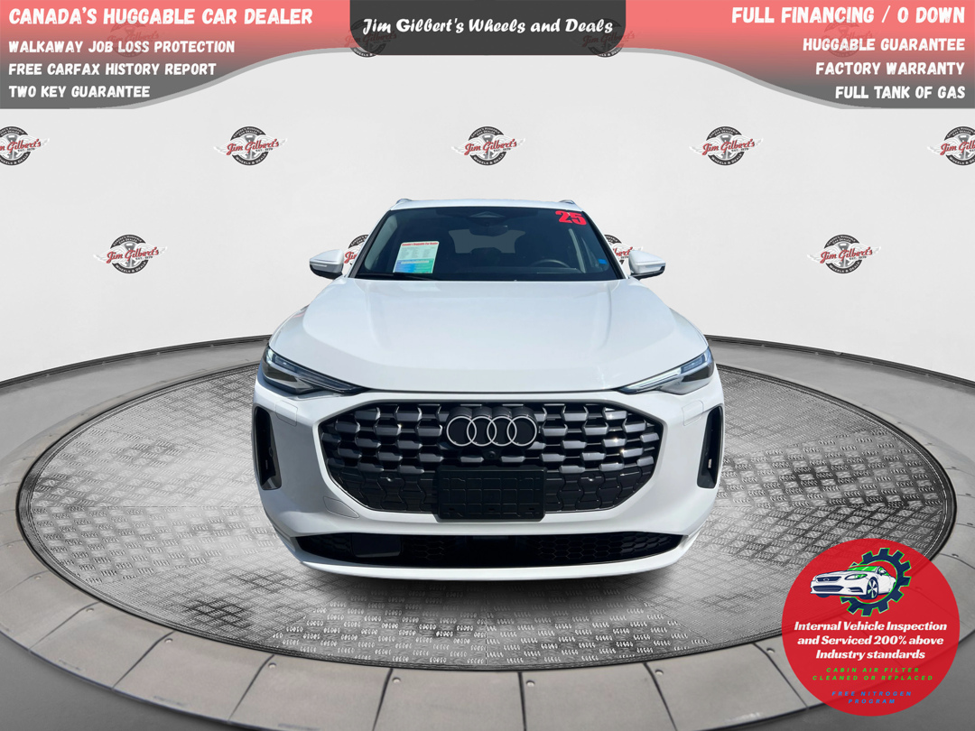 White 2025 Audi Q5 quattro Premium Plus 40 TFSI SUV / Crossover All-Wheel Drive Automatic