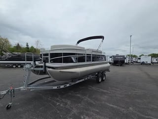 2024 SunChaser Geneva