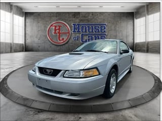 2000 Ford Mustang