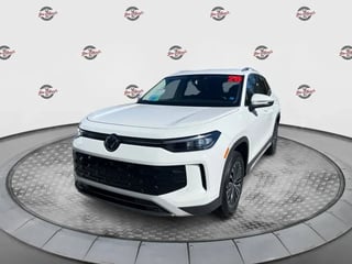 2026 VOLKSWAGEN Tiguan