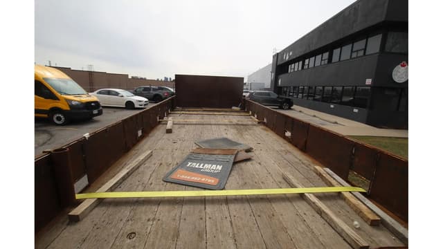 2006 Durabody 22 ft flatbed deck, stock UB1453